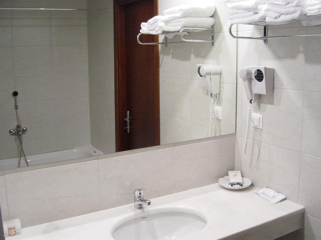 Achillio Hotel Komotini Zimmer foto